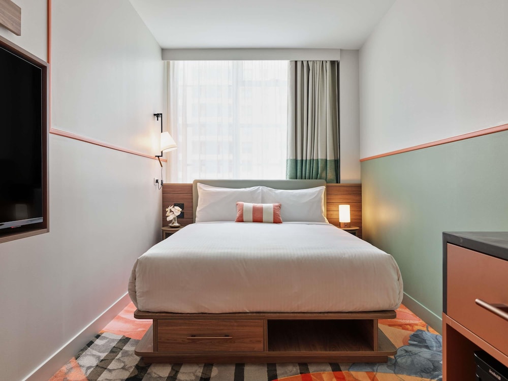 The Clarence Hotel Sydney 10/41