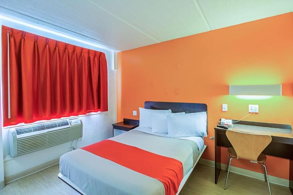 STANDARD, DOUBLE BED, ACCESSIBLE