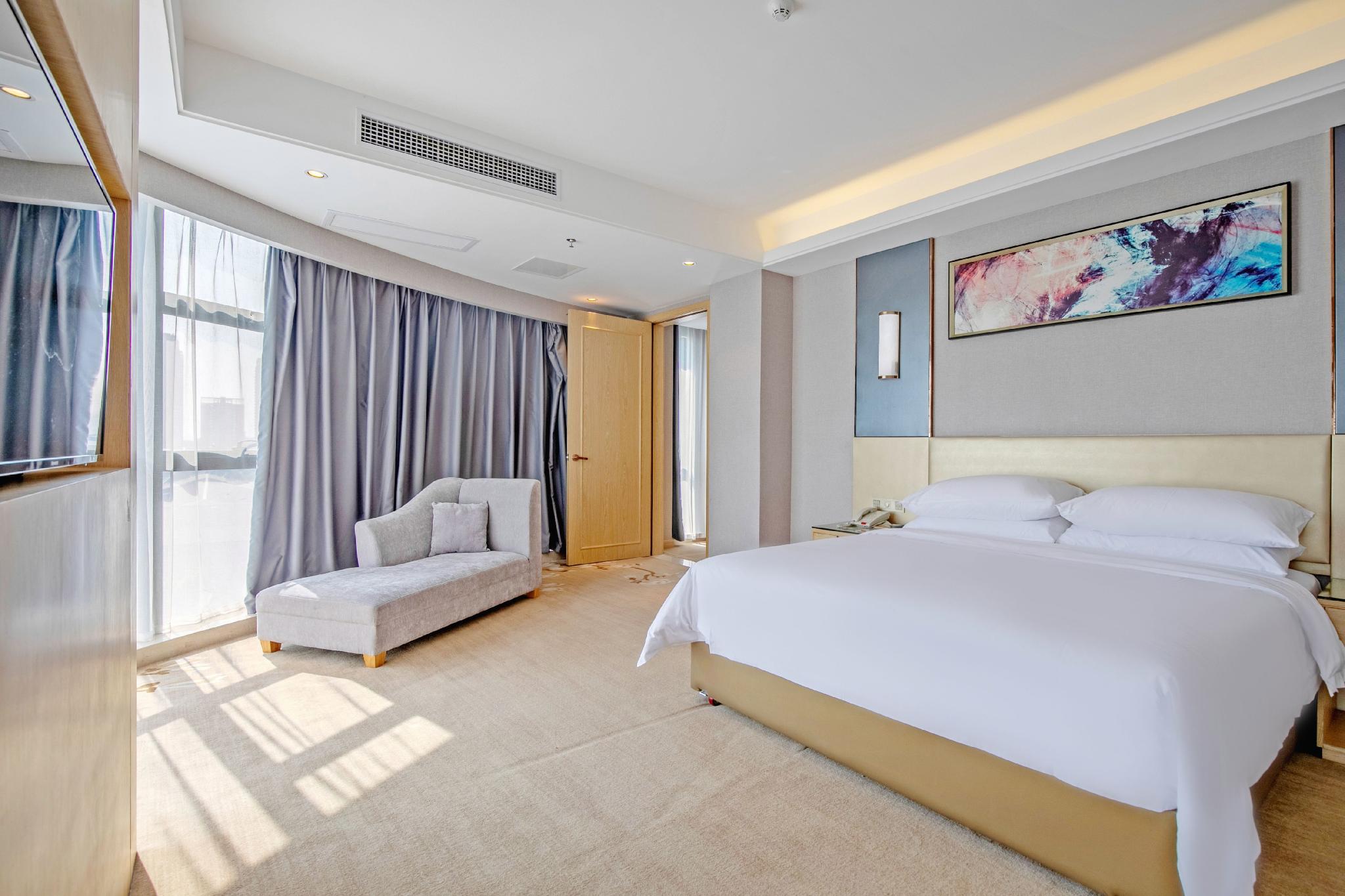 Vienna Hotel (Zhongshan Xiaolan High Speed Railway Station) 29/59