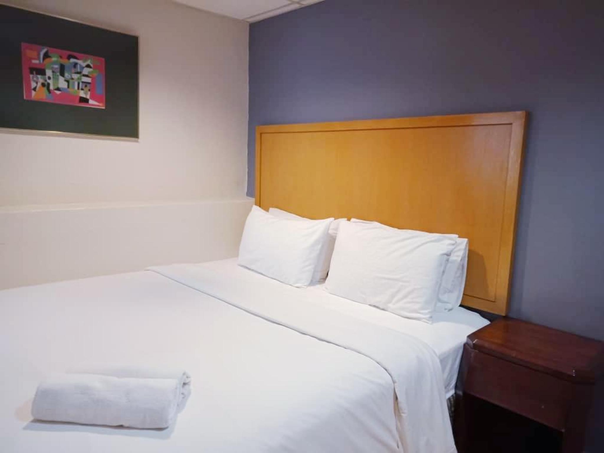 Golden Court Hotel Pelangi 14/15