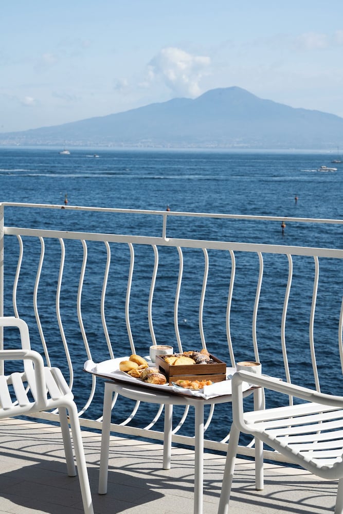 Hotel Admiral Sorrento 37/47