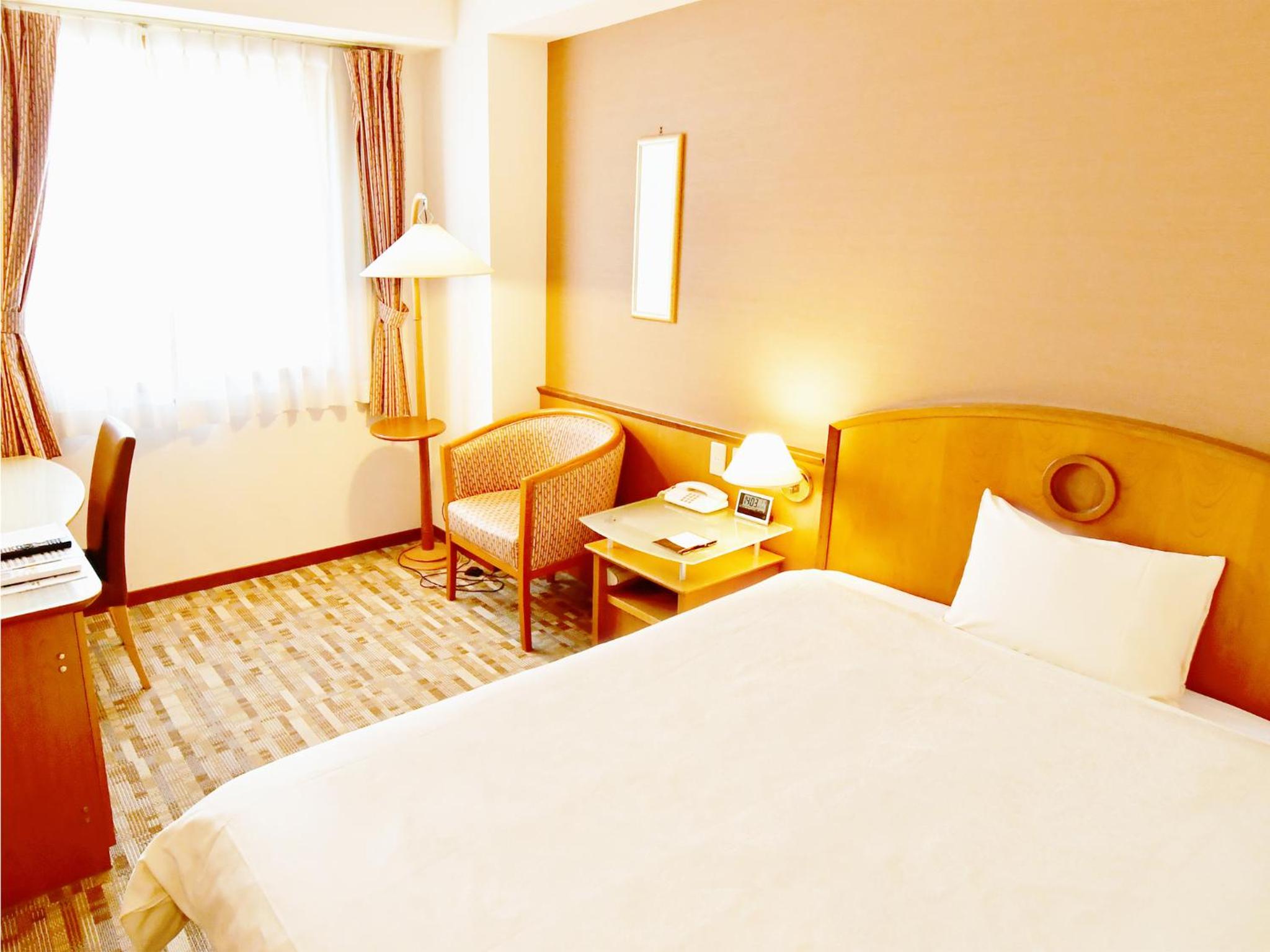 Room, Single