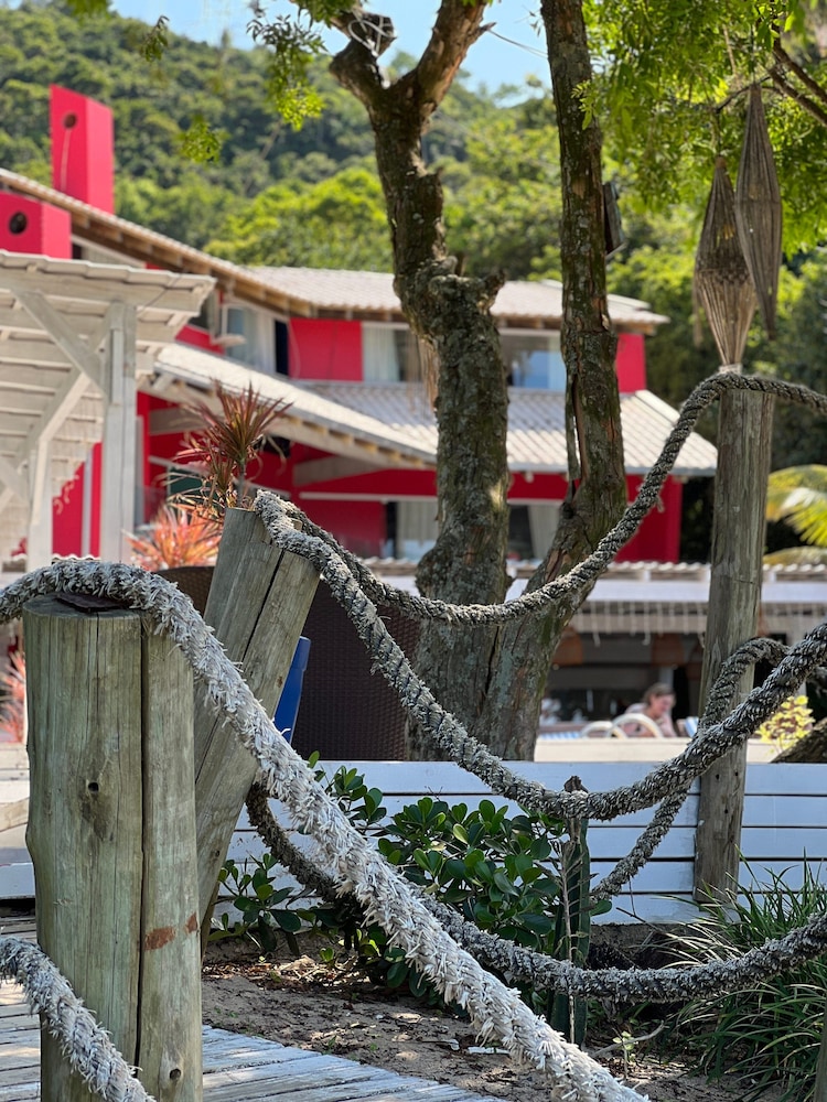 Ponta da Vigia 37/45
