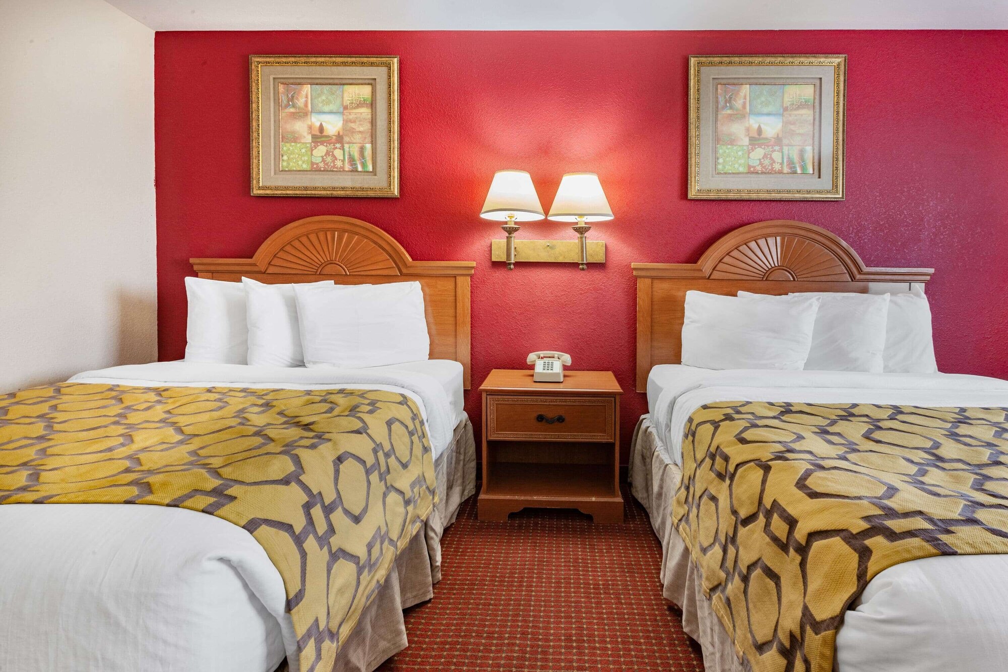غرفة بسريرين مزدوجين، Baymont by Wyndham Perrysburg/Toledo 3/9
