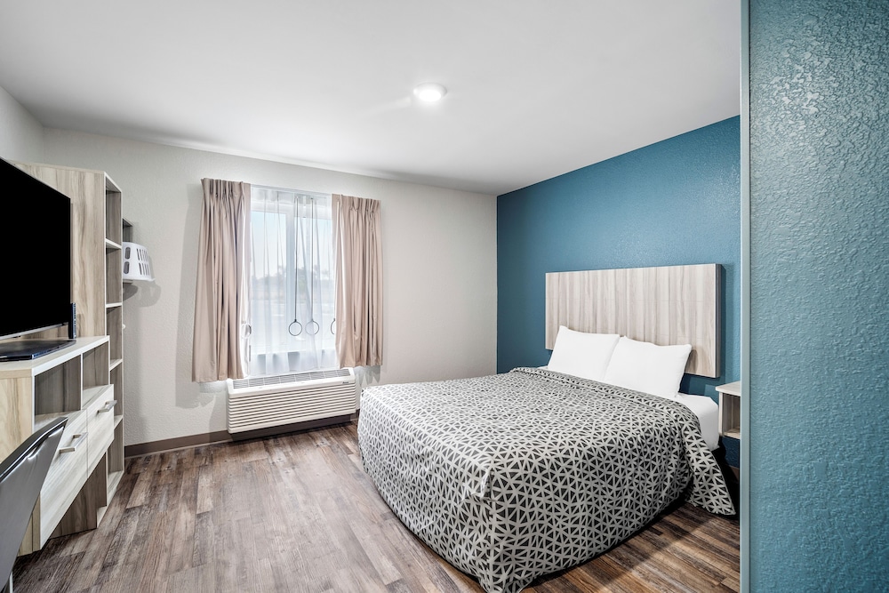 WoodSpring Suites Winston-Salem near Hanes Mall 24/61