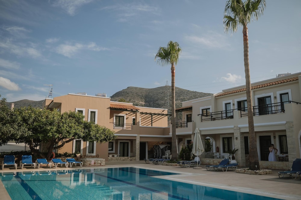 Dionysos Apartments And Studios 7/61