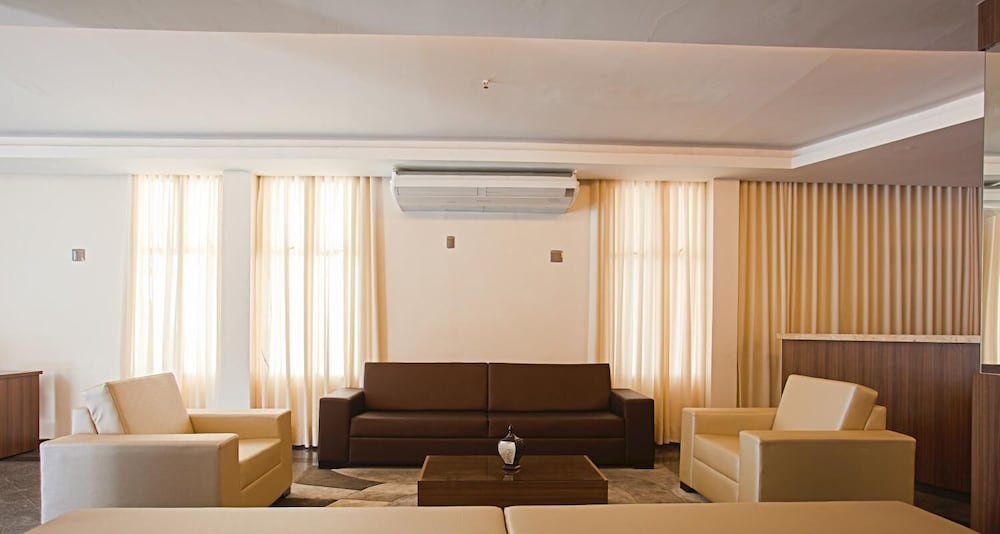 Garden Hotel 17/26