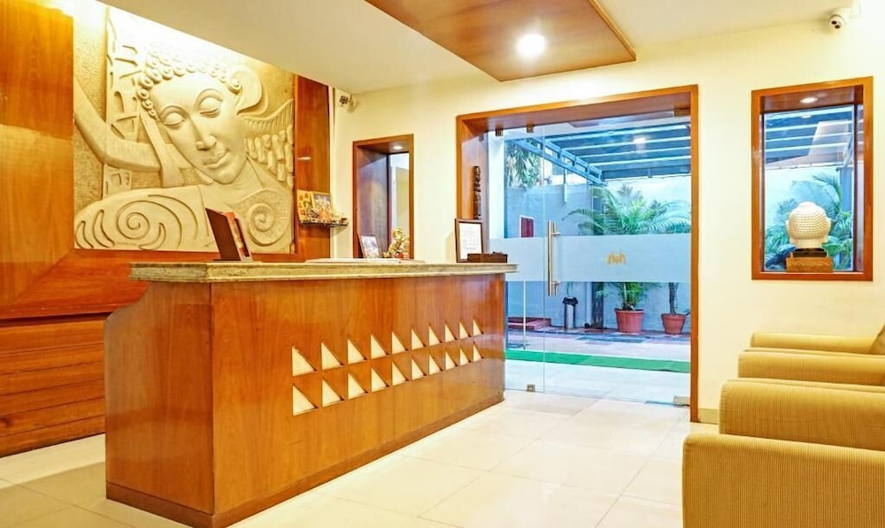 HOTEL MADHAV 4/34