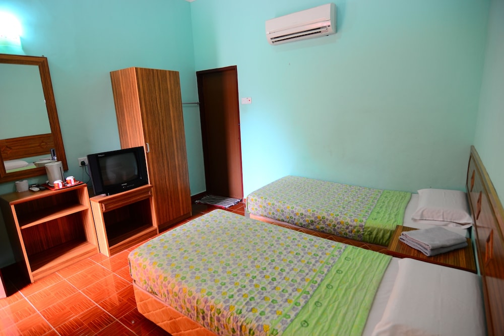 Purnama Beach Resort 28/67