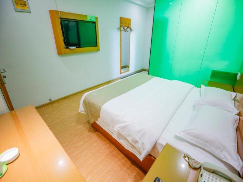 Vatica HeFei Baishuiba BHG Hotel 24/37