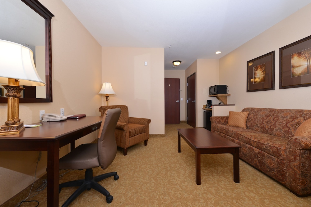 Comfort Inn and Suites McMinnville Wine Country 19/35