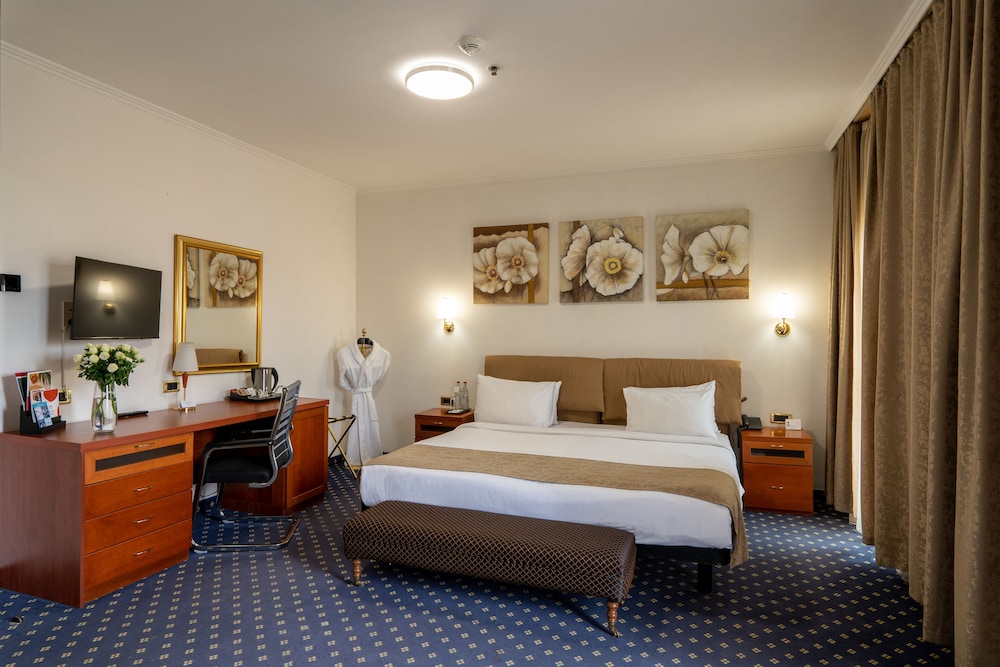 Best Western Plus Congress Hotel 24/77