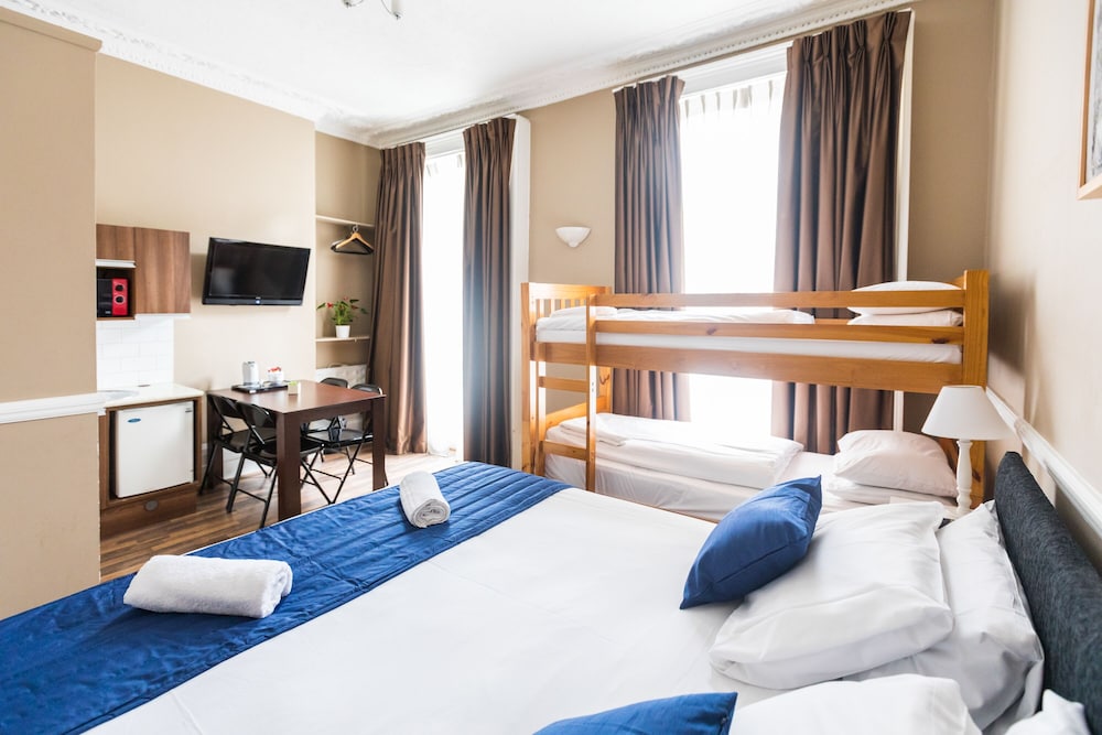 Ebury House Hotel 19/50
