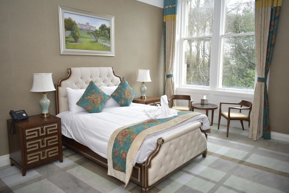 Glenburn Hotel 10/42