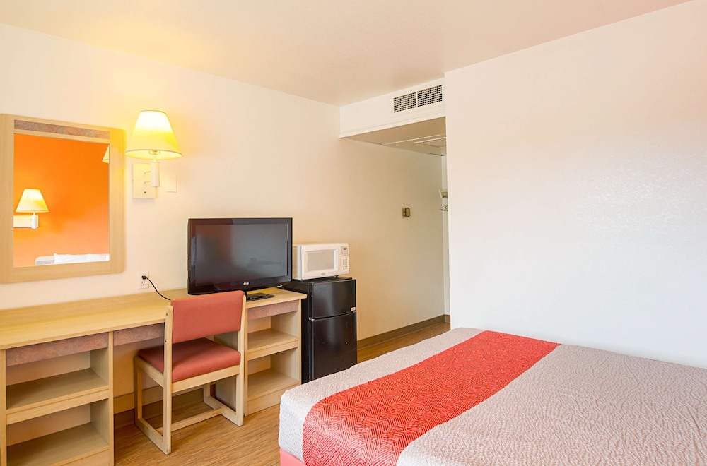 Motel6 Laramie, WY 36/52