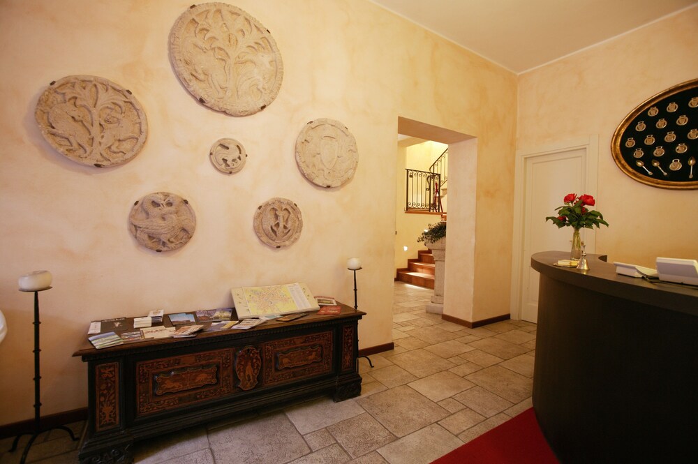La Valletta Relais 5/38