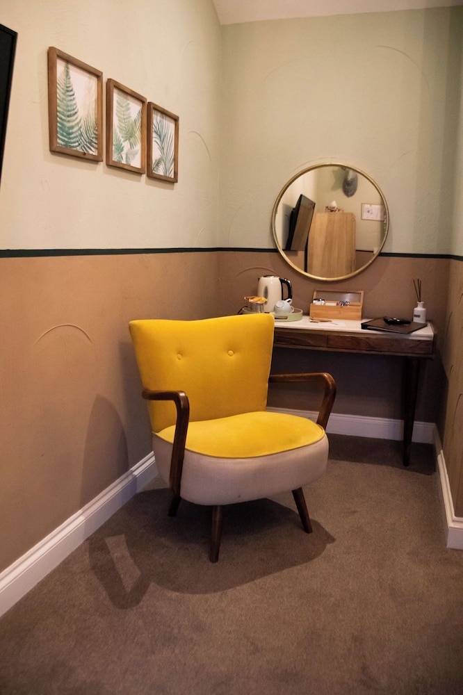 The Brown Horse Inn 26/50