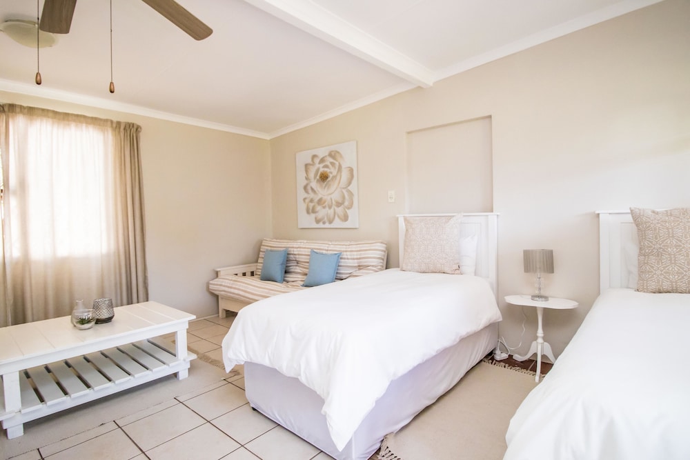 Little Rose Guesthouse & Self-Catering 14/50