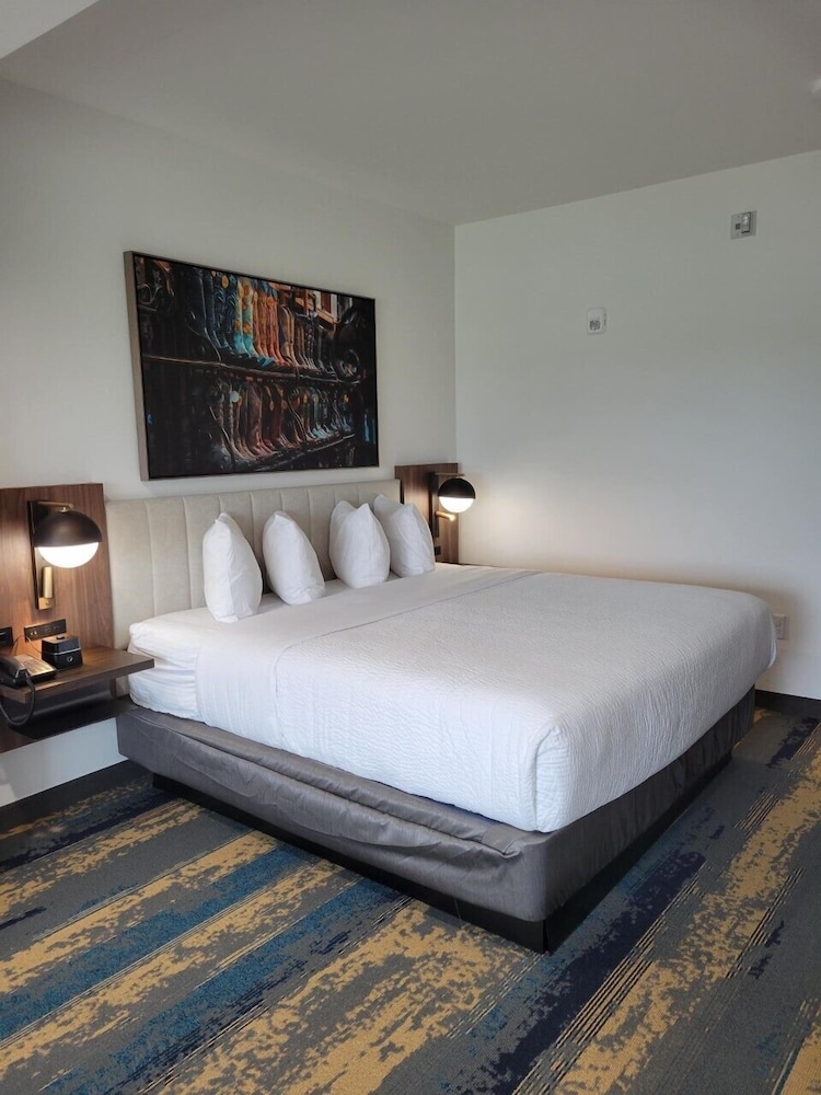 La Quinta Inn & Suites by Wyndham Terrell 6/41