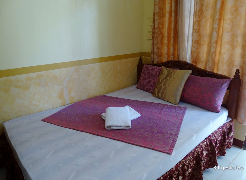 D Lucky Garden Inn 22/48