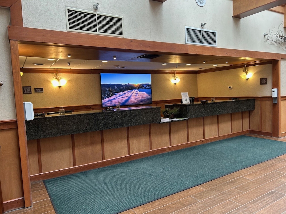 Crowne Plaza Lake Placid 9/67