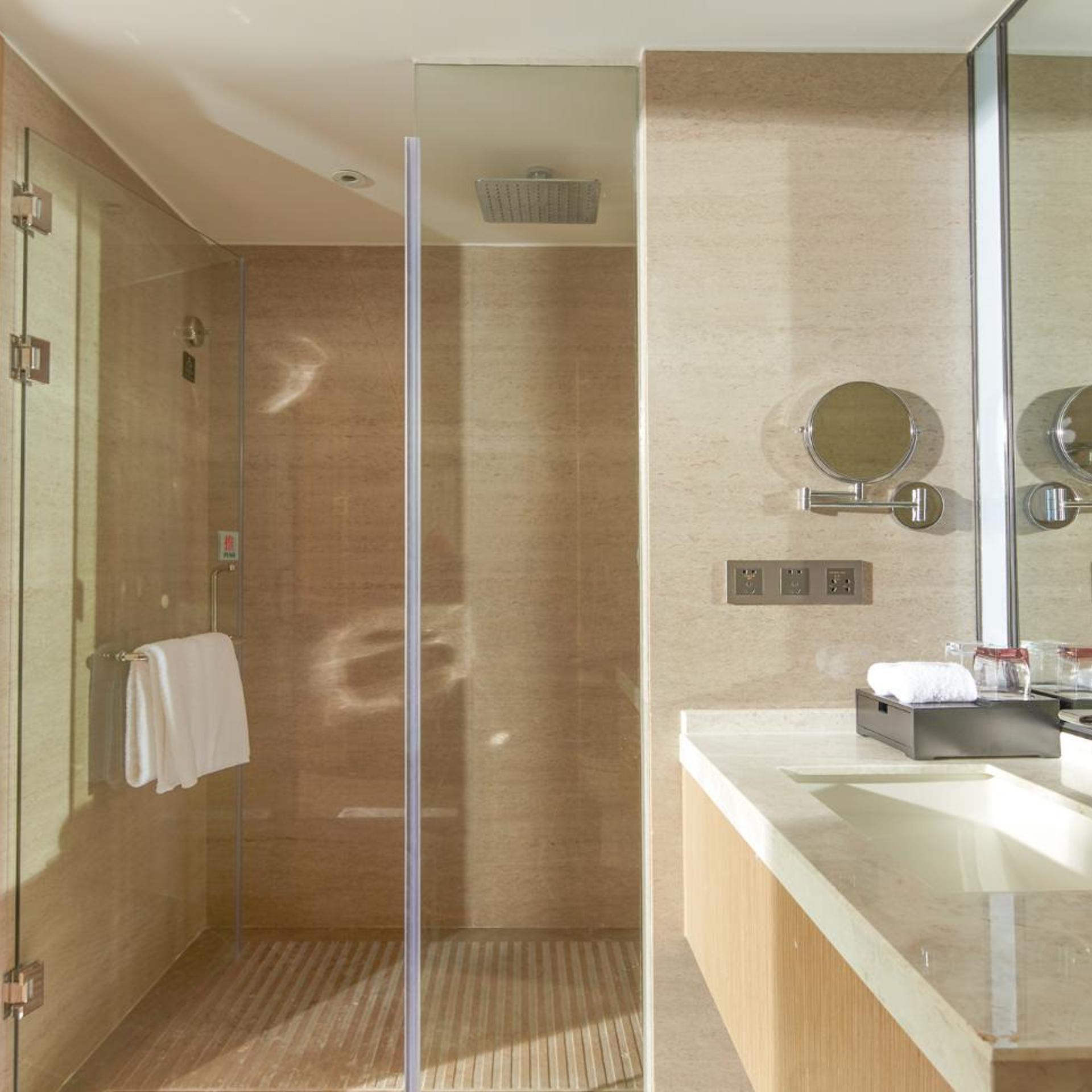 Xiamen United Hotel 52/54