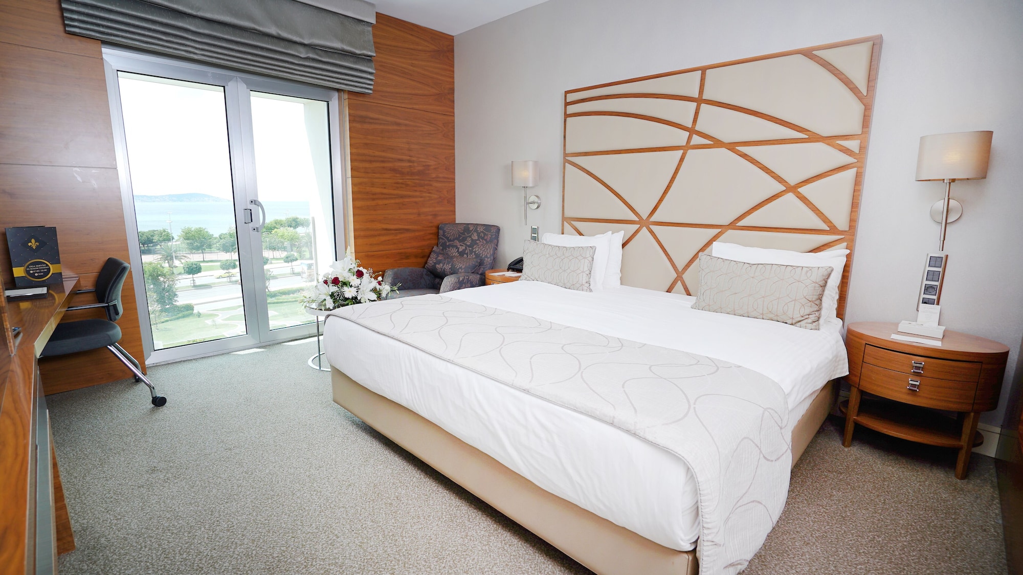 Superior, Twin Beds, Sea View