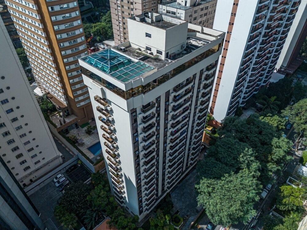 TRAVEL INN PARK AVENUE 4/50