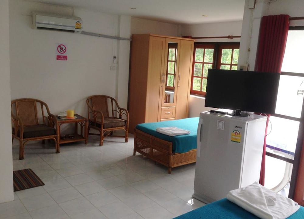 A&B Hotel 47/48