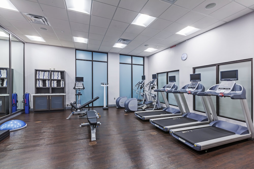 HOLIDAY INN HOUSTON NE - BUSH AIRPORT AREA 31/64
