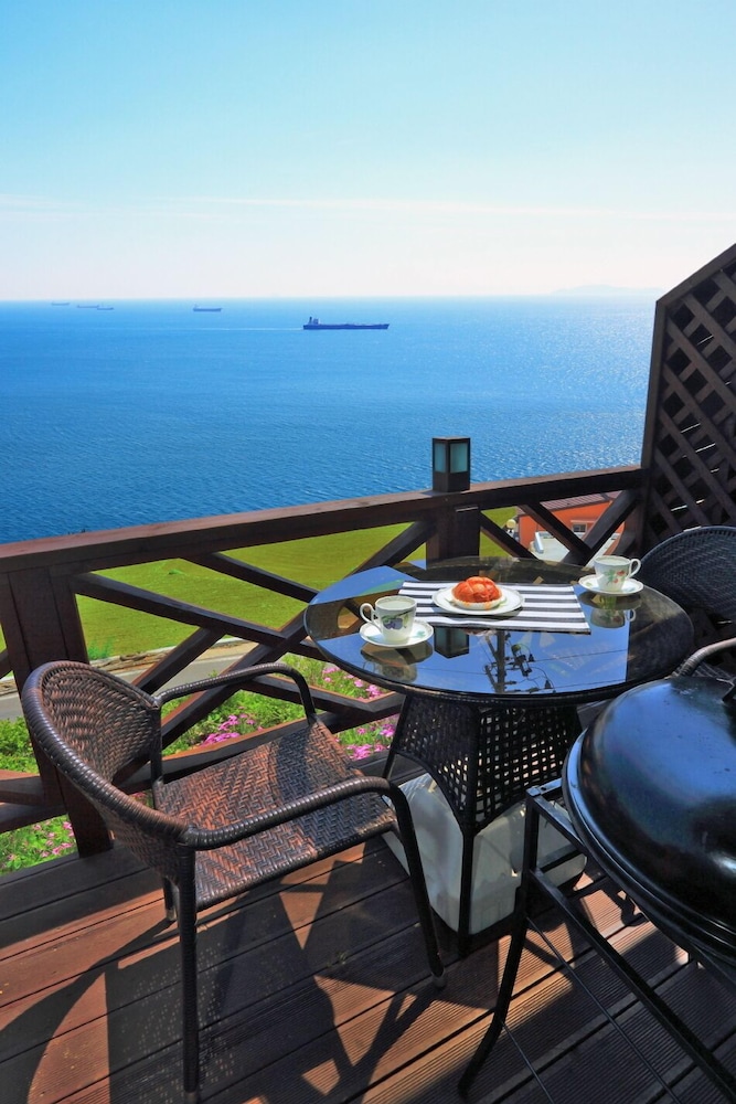 Healing View Pension 48/50