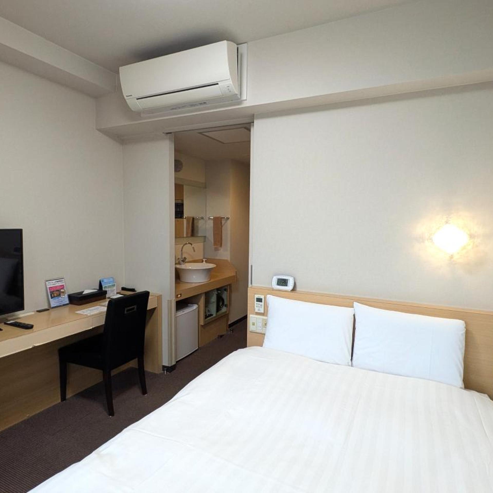 Adjoining, Double Bed, Smoking