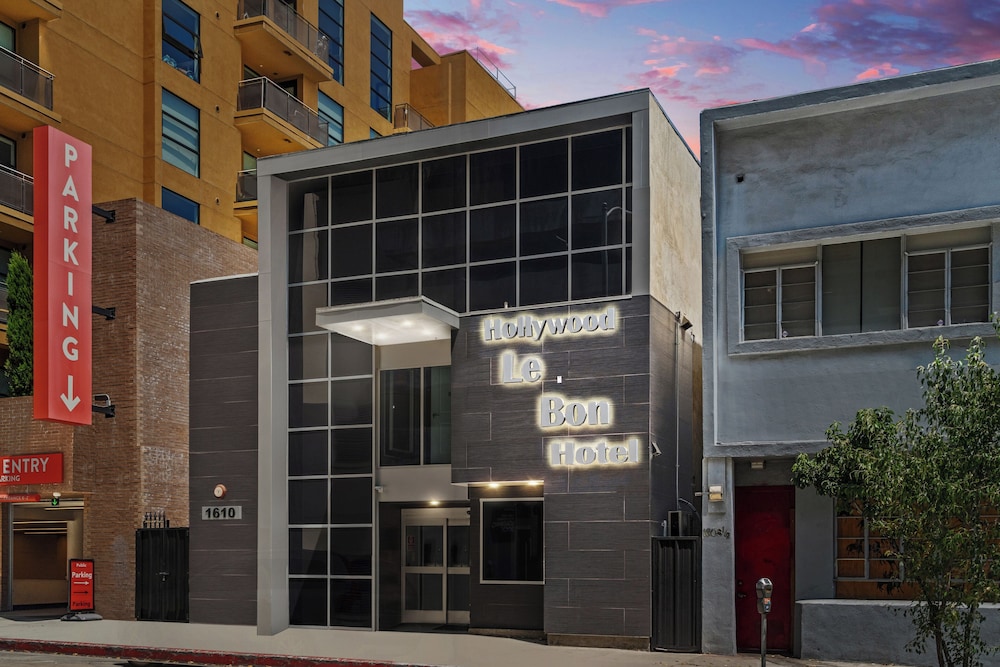 Hollywood Le Bon Hotel 5/50