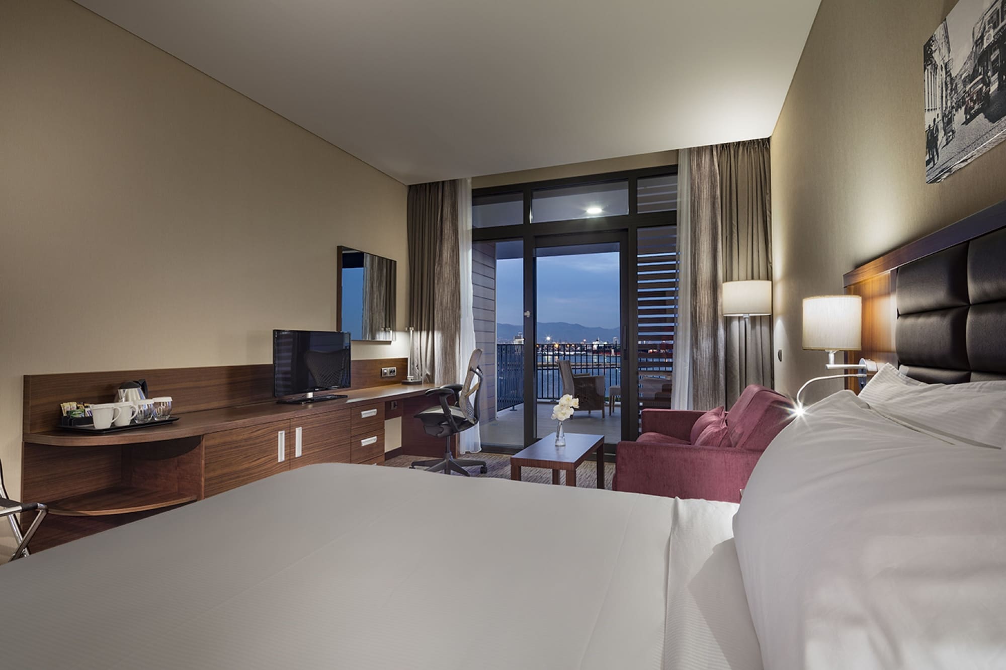 Aegean, Queen Bed, Bay View