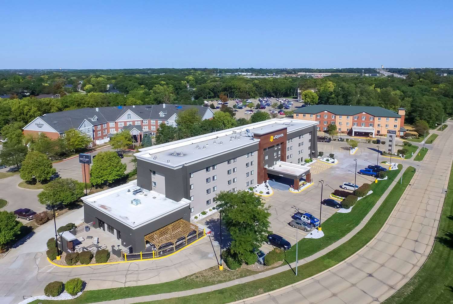 La Quinta Inn & Suites by Wyndham Des Moines West Clive 8/68