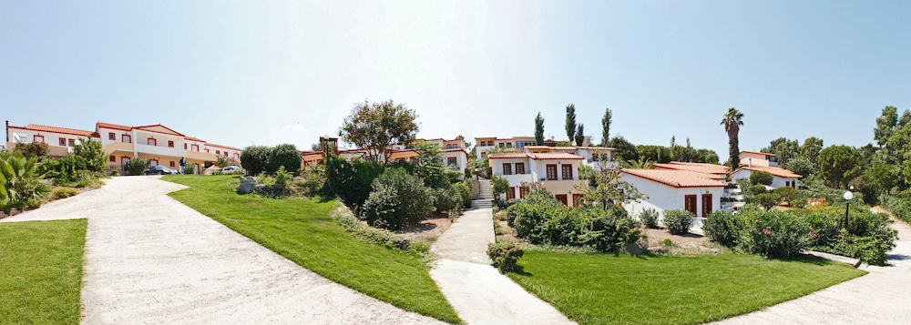 Belvedere Lesvos Aeolis Hotel 33/39