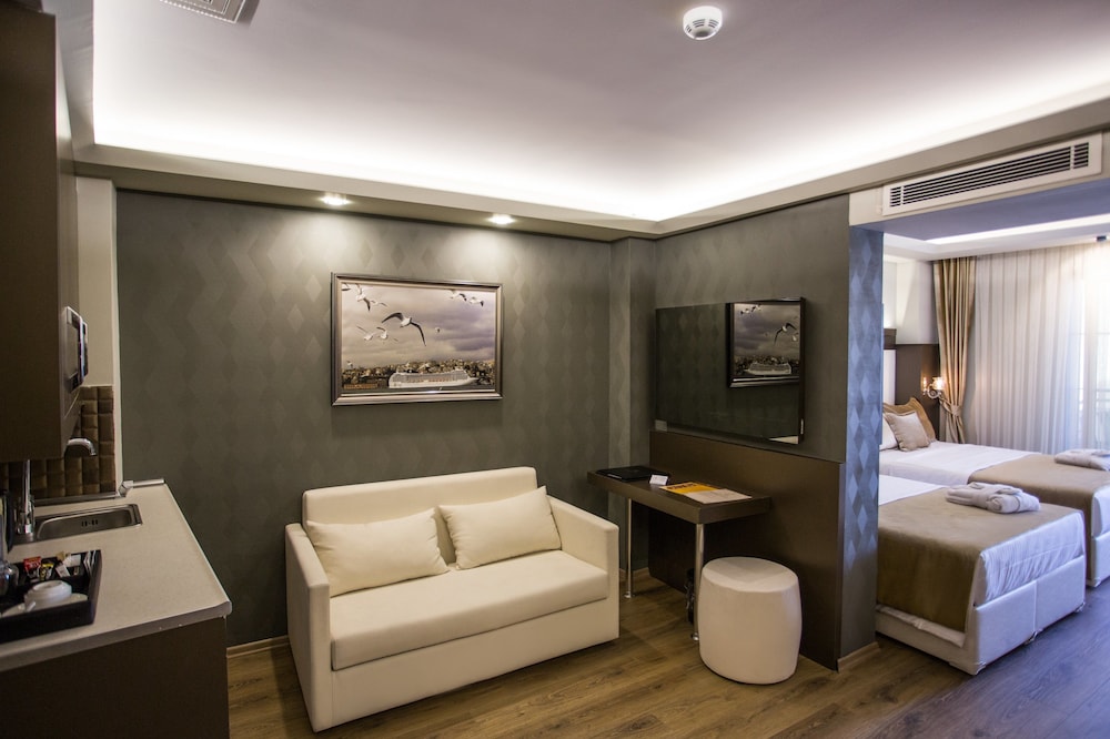 Beyond Style Hotel 54/68