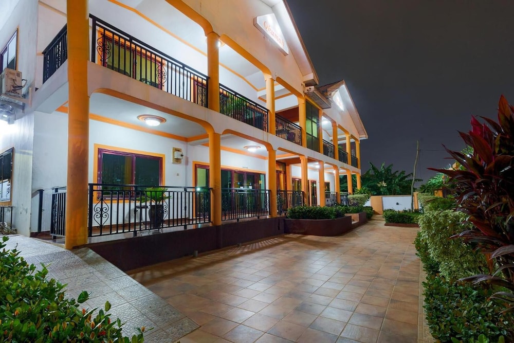 Okumah Hotel 3/44