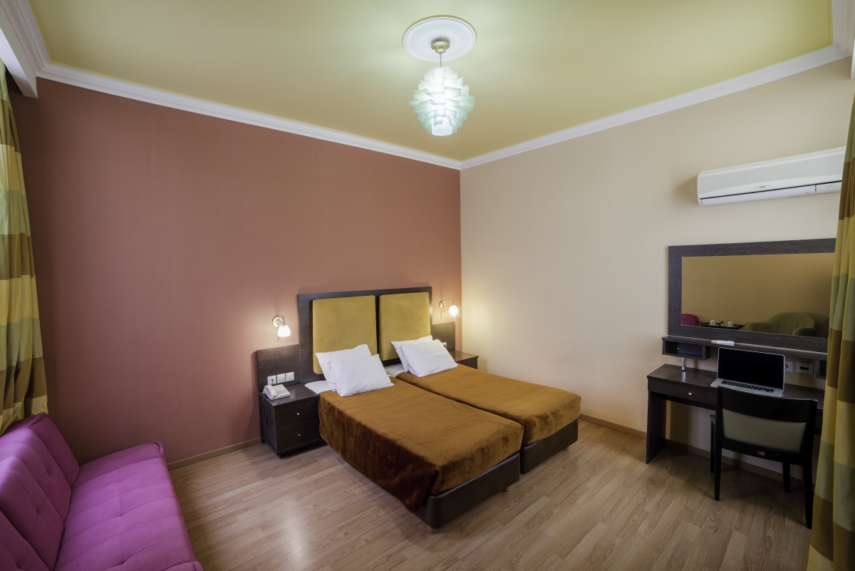 Standard, Twin Beds