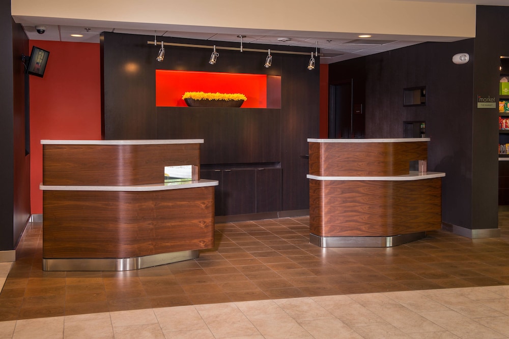 Courtyard by Marriott Williamsburg Busch Gardens Area 7/70