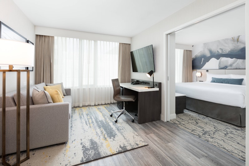 Delta Hotels by Marriott Vancouver Downtown Suites 24/49