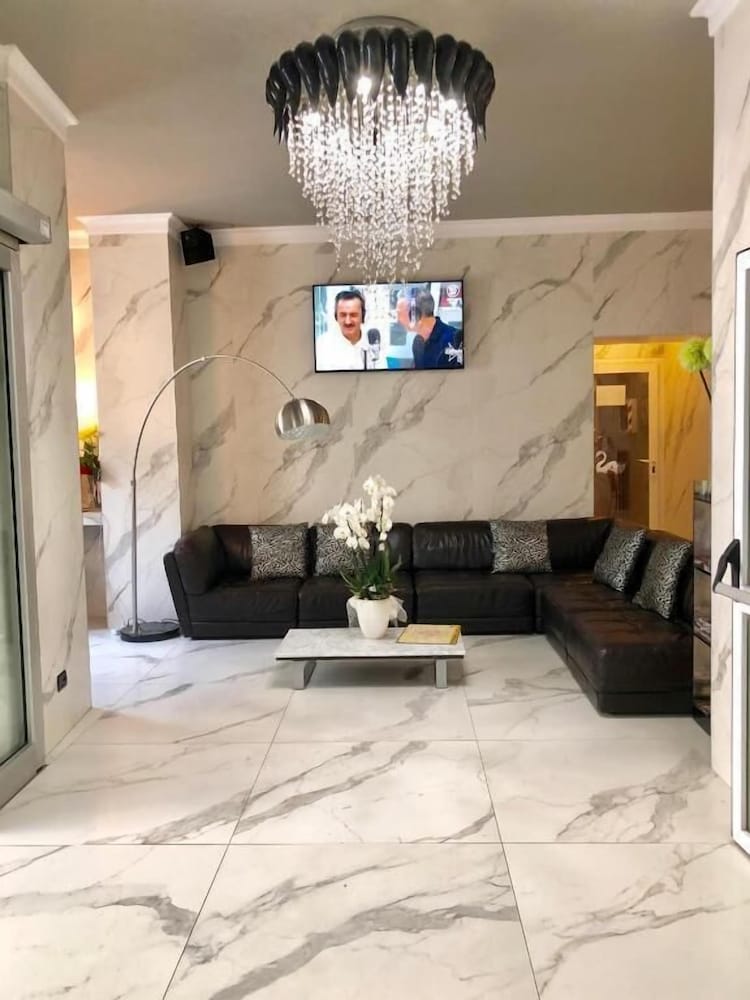 Hotel Bolzano 2/28