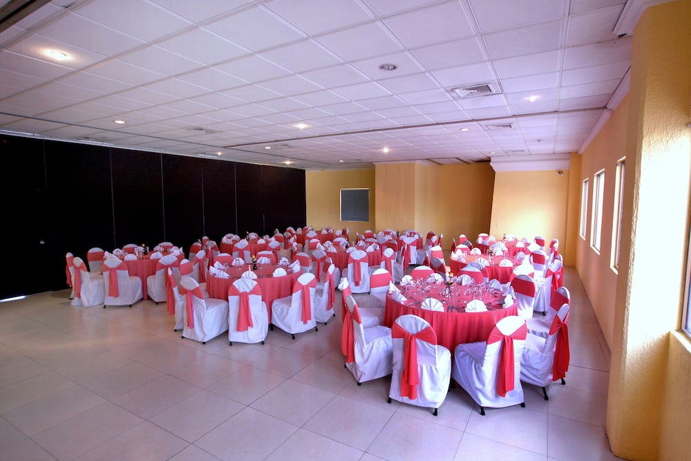 Hotel Santiago de Compostela 54/66