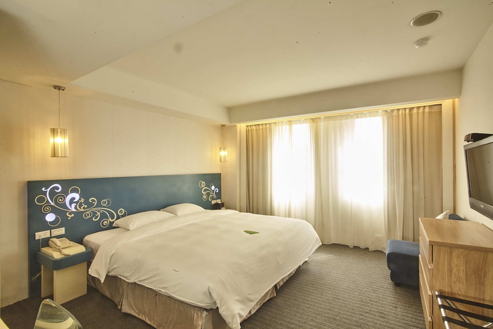 Forward Hotel Taipei 40/75