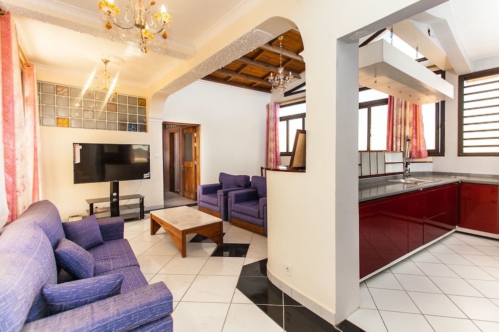 Oceanis Home & Voyages 31/50