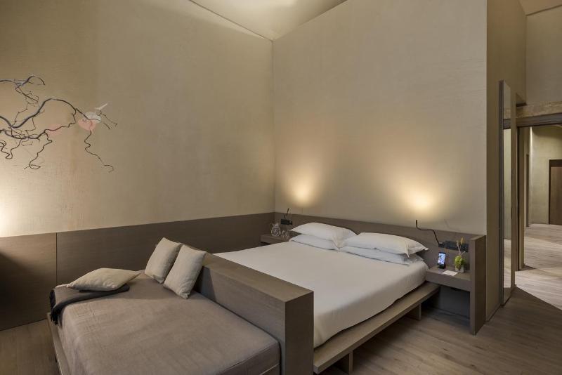 STANDARD, DOUBLE BED