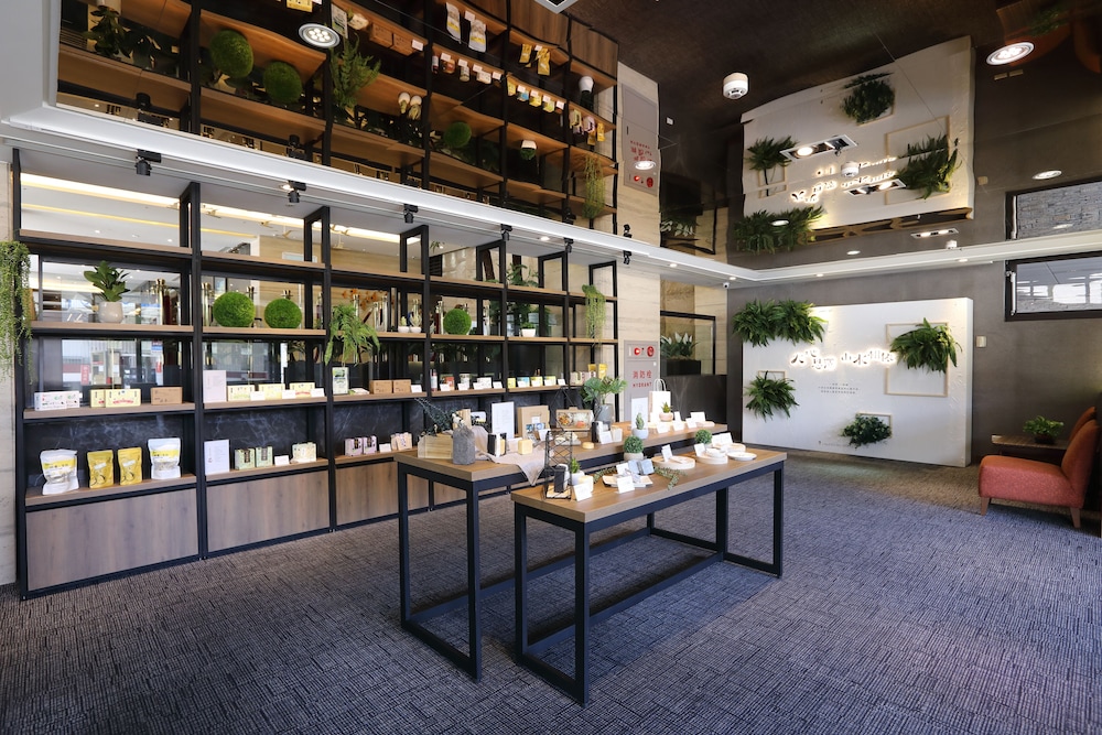 Lakeshore Hotel Hualien 57/71