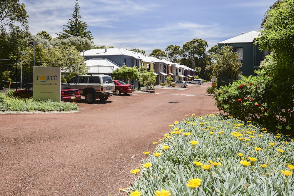 FORTE LEEUWIN APARTMENTS 51/57