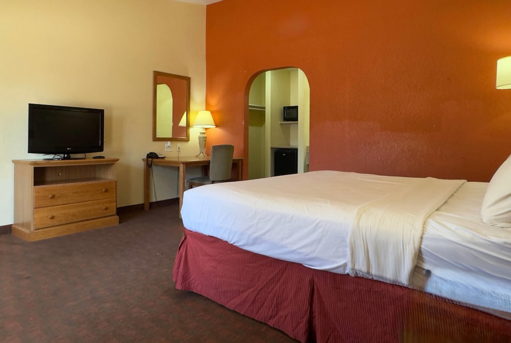 Travelodge by Wyndham Lubbock 20/32