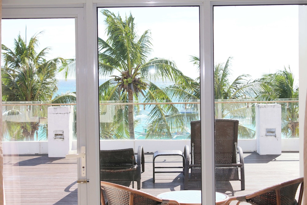 The Muse Beach Front Hotel Boracay 39/50